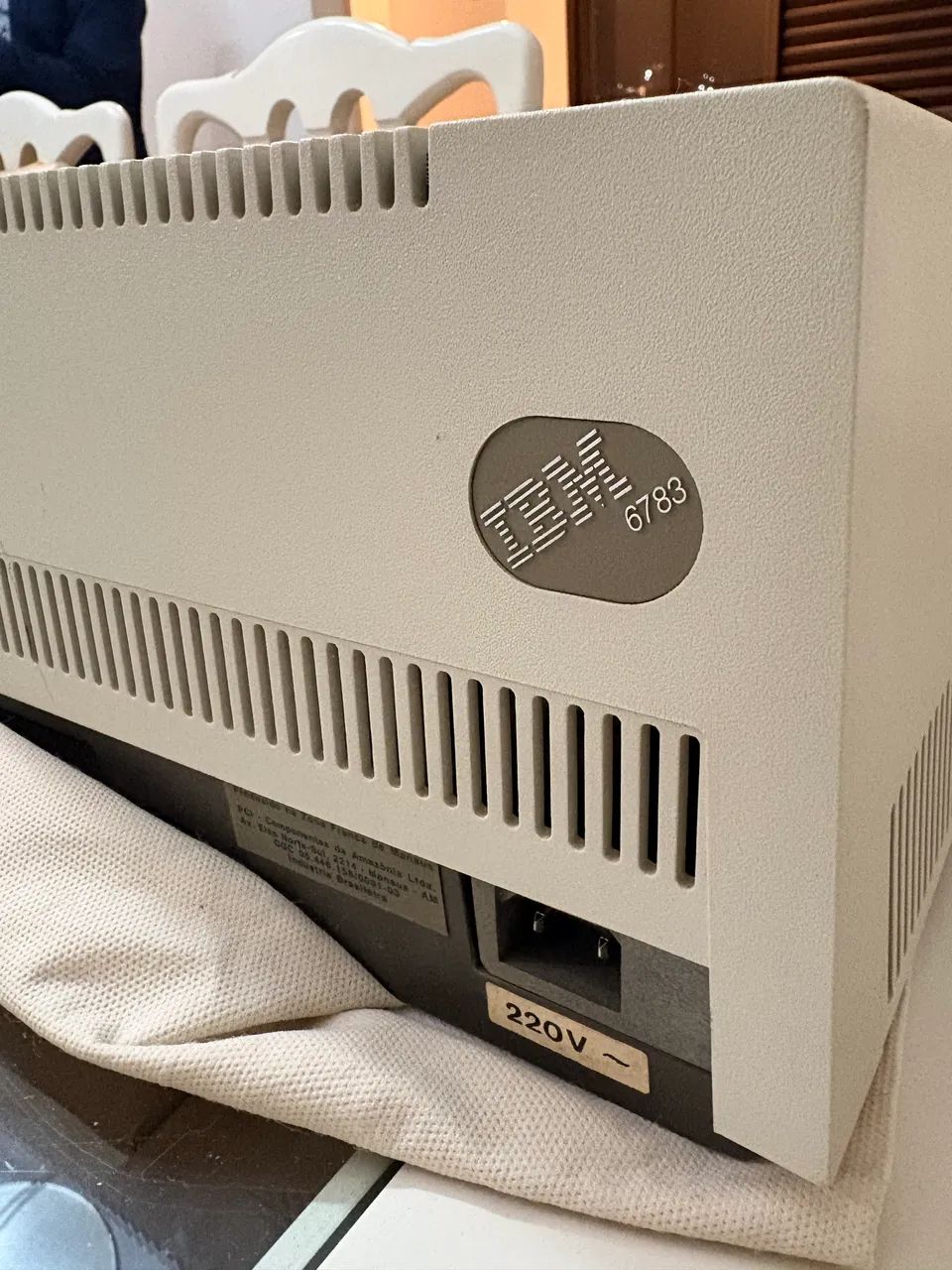 Máquina de escrever eletrônica IBM 6783 - Foto 4