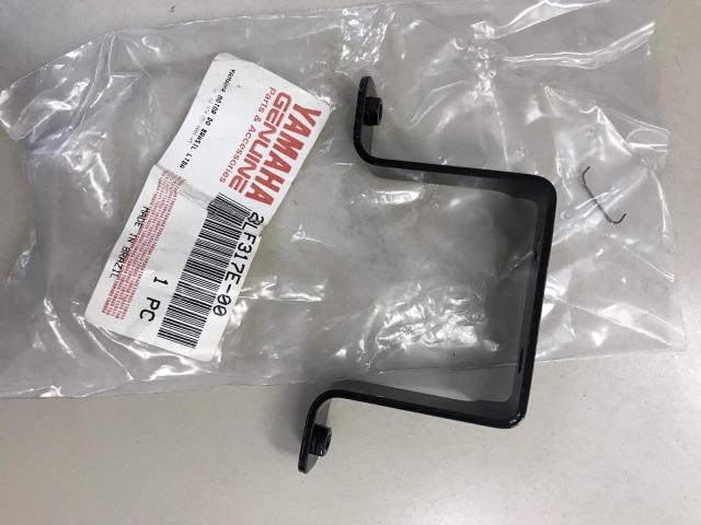 Suporte emplema frontal RDZ 125 23LF317E00 novo