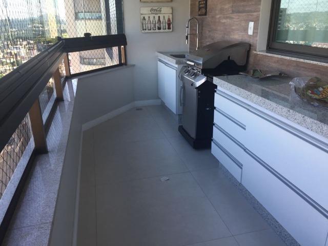 Excelente apartamento alto padrão,amplo com 4 suítes,3 vagas de garagem . Financia - Foto 2