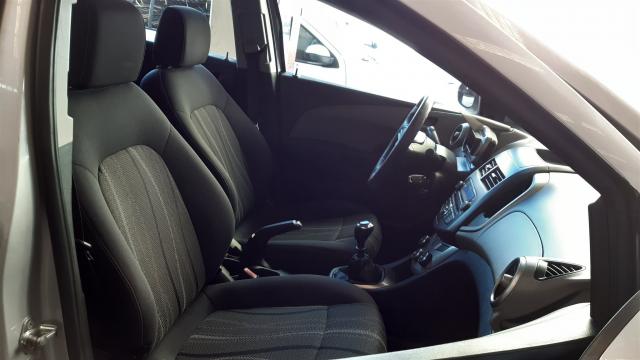 CHEVROLET SONIC 2012/2013 1.6 LTZ 16V FLEX 4P MANUAL - Foto 5