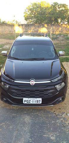 Vendo Fiat Toro a diesel ano 16/17 impecável