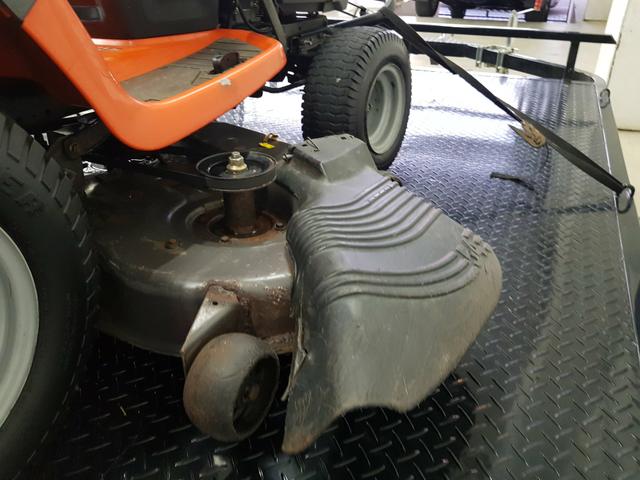 Trator husqvarna cortador grama - Foto 6
