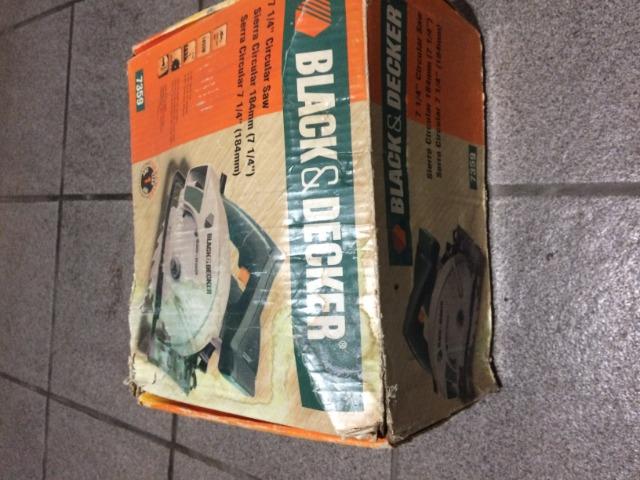 Serra Circular Makita - vendo ou troco