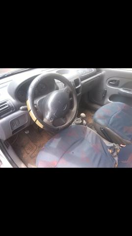 Clio - Foto 3