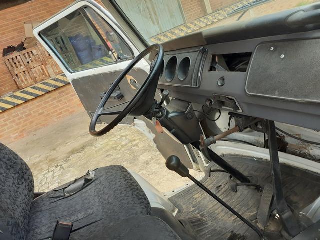 Vende se VW Kombi Furgão 2005 - Foto 6
