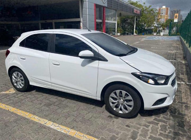 Onix 1.4 LT ano 2018