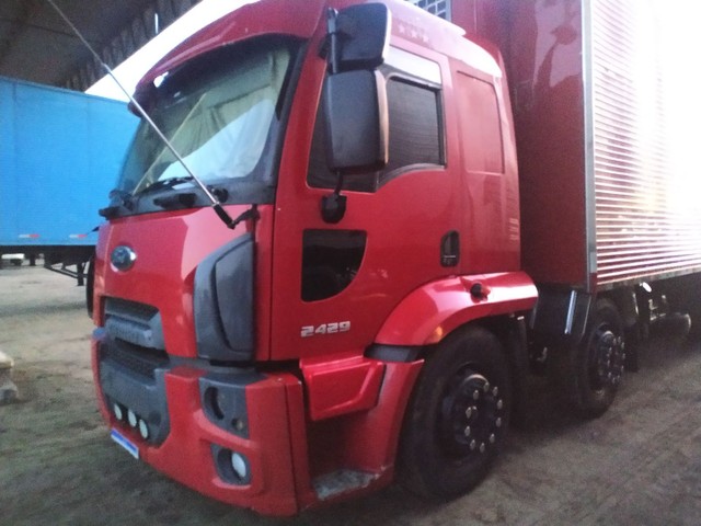 CARGO 2429 BITRUCK FRIGORIFICO