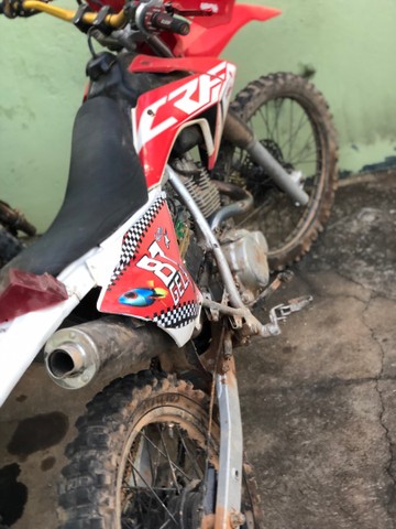 MOTO DE TRILHA