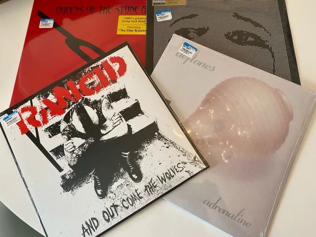 Vinis Deftones / Rancid / Jorge Ben - Foto 3