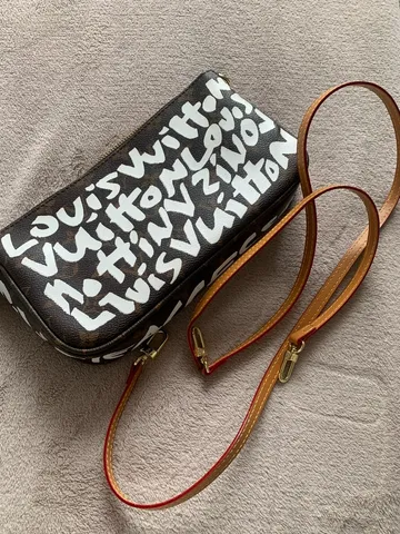 Necessaire louis vuitton  +27 anúncios na OLX Brasil