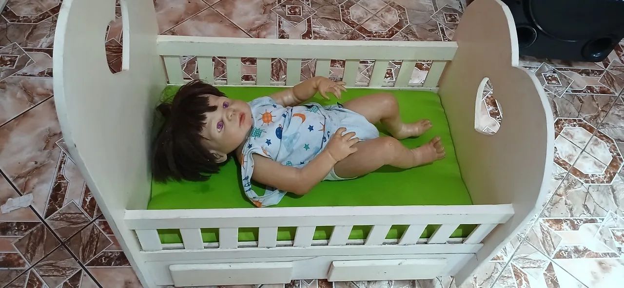 Berço de boneca