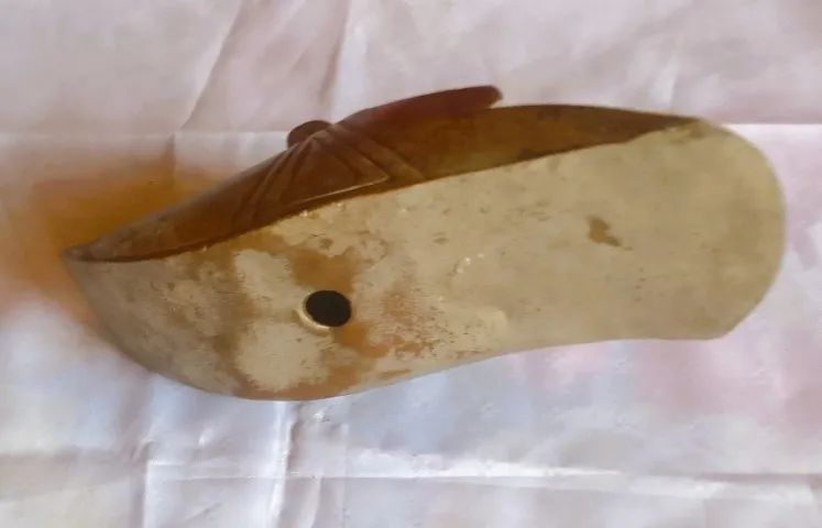 Estribo Arreio Sapata Infantill em Metal dourado ornada elementos vegetalista *Descrição - Foto 5