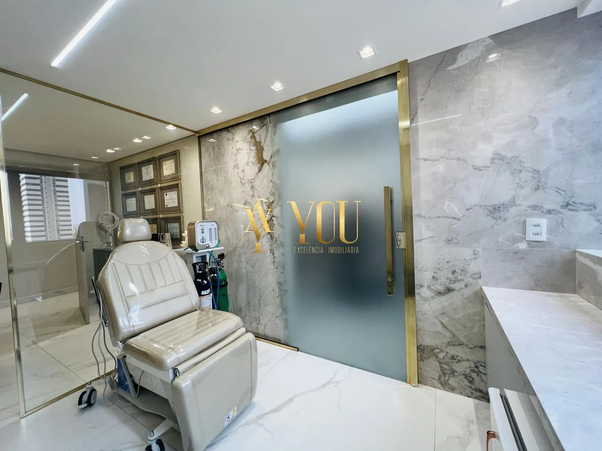 Clínica Completa e Pronta Aluga 20 Períodos de Manhã - Foto 2