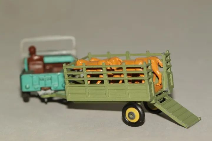 Jeep e Farm Trailer da Husky Inglesa - Foto 2