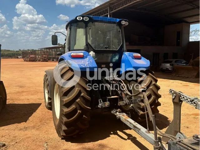 TRATOR PNEU NEW HOLLAND T6 110 120CV  - Foto 5