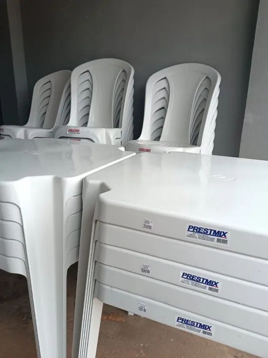Jogos de Mesas novos de plástico forte e resistente. - Foto 2