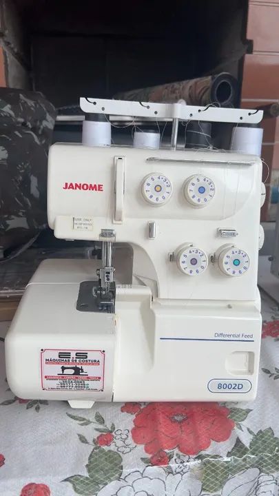 Máquina de costura Overloque e Ultraloque Janome