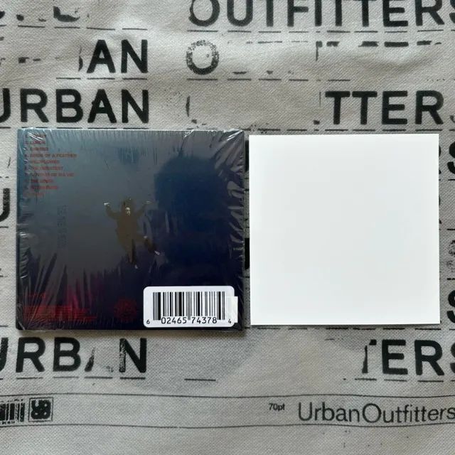 CD Billie Eilish - Hit Me Hard and Soft Autografado - Foto 2