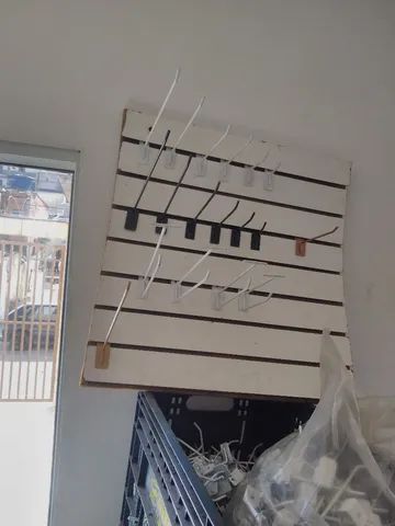 Gancho Espositor para painel canaletado 