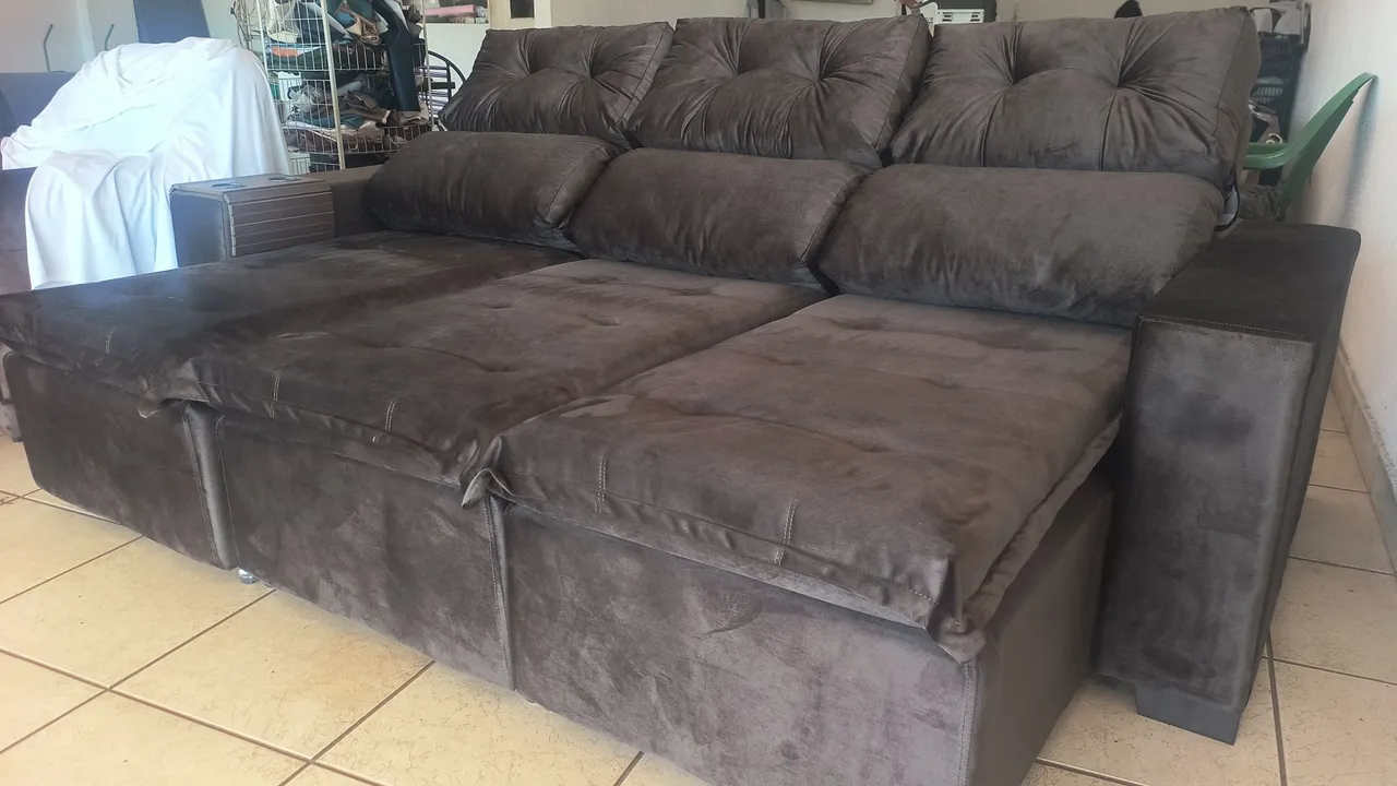 Sofá Retrátil e reclinável Pronto entrega