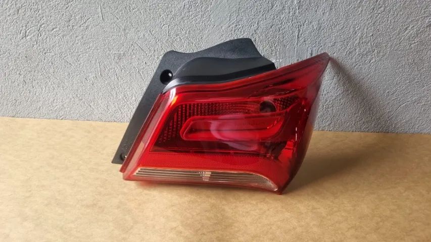 Lanterna Traseira LE Chevrolet GM Onix LTZ 2017/2019 Original  - Foto 5