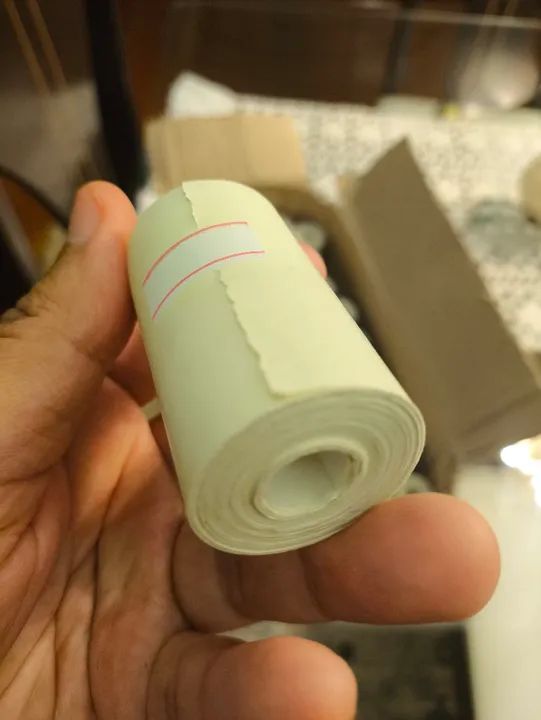 Kit de 90 Bobinas de papel térmico 57mm Amarelo- Para máquinas cartão e mini impressoras - Foto 2