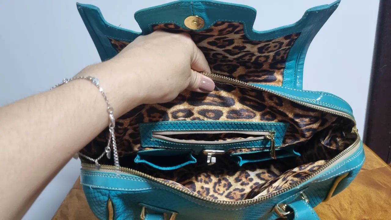 Bolsa Carmen Steffens Verde couro impecável  - Foto 2