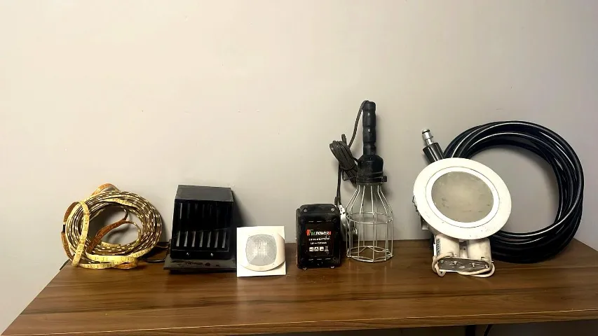 Kit com Itens Elétricos e de Iluminação - Ferramentas e Acessórios | Ótimo Estado! LT 5