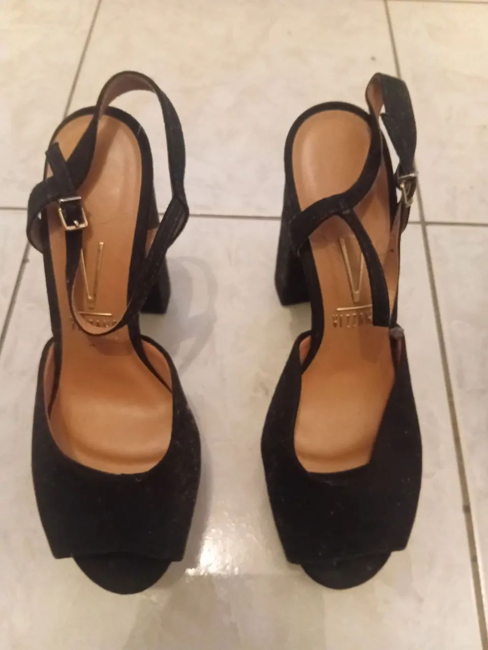 Sandália Vizzano Preta Salto Bloco