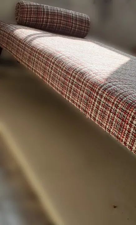 Cama de Solteiro com Almofada