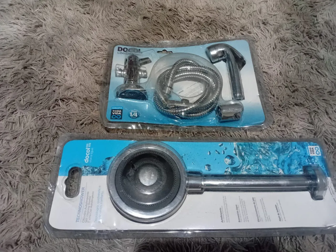Chuveiro Autolimpante Docol TechnoShower e Ducha Docol