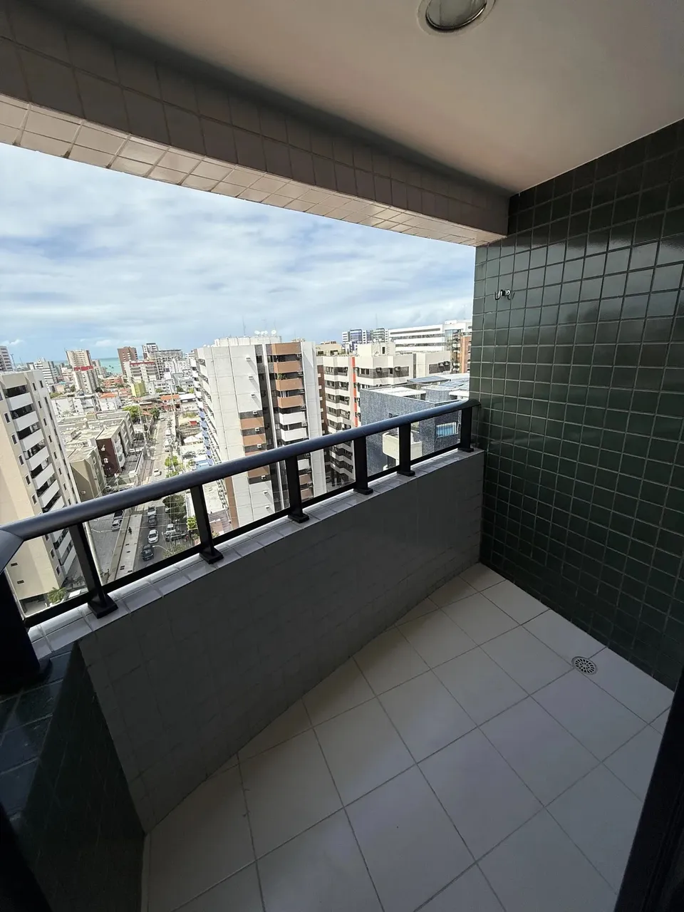 Quarto/Sala Jatiuca (só armários)