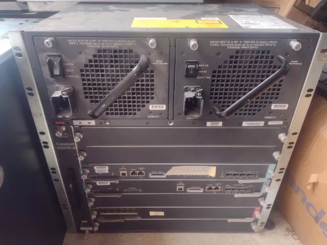 1 CHASSIS MARCA CISCO CATALIST MODELO 4510R+E COM MÓDULOS - Foto 2