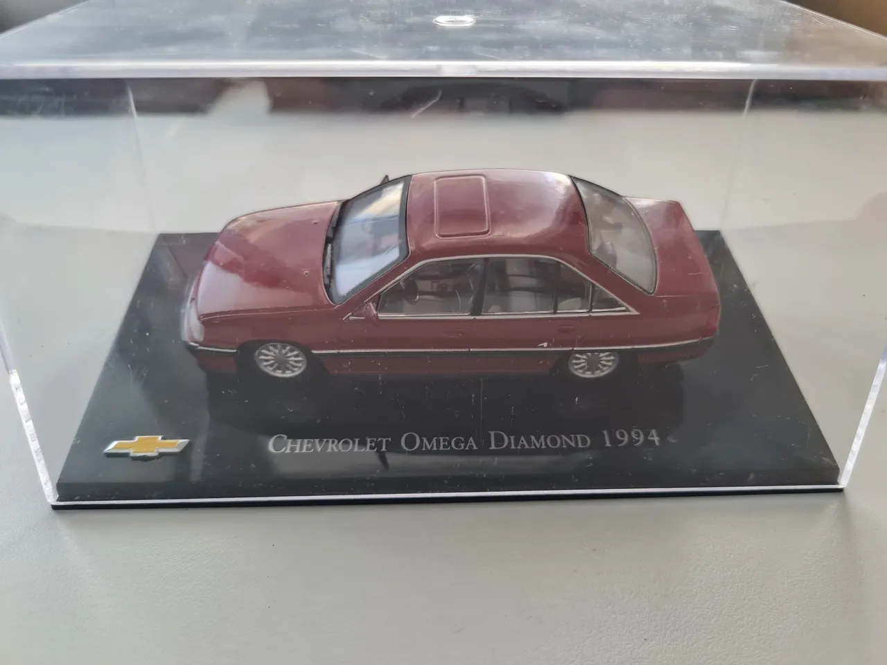 Miniatura Chevrolet Omega Diamond 1994