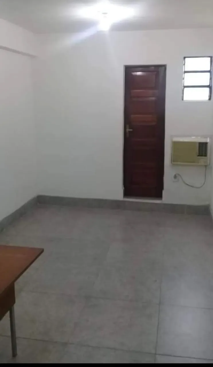 Praça 14 / Sala comercial / 9. 8. 1. 0. 6. 3. 2 3. 1