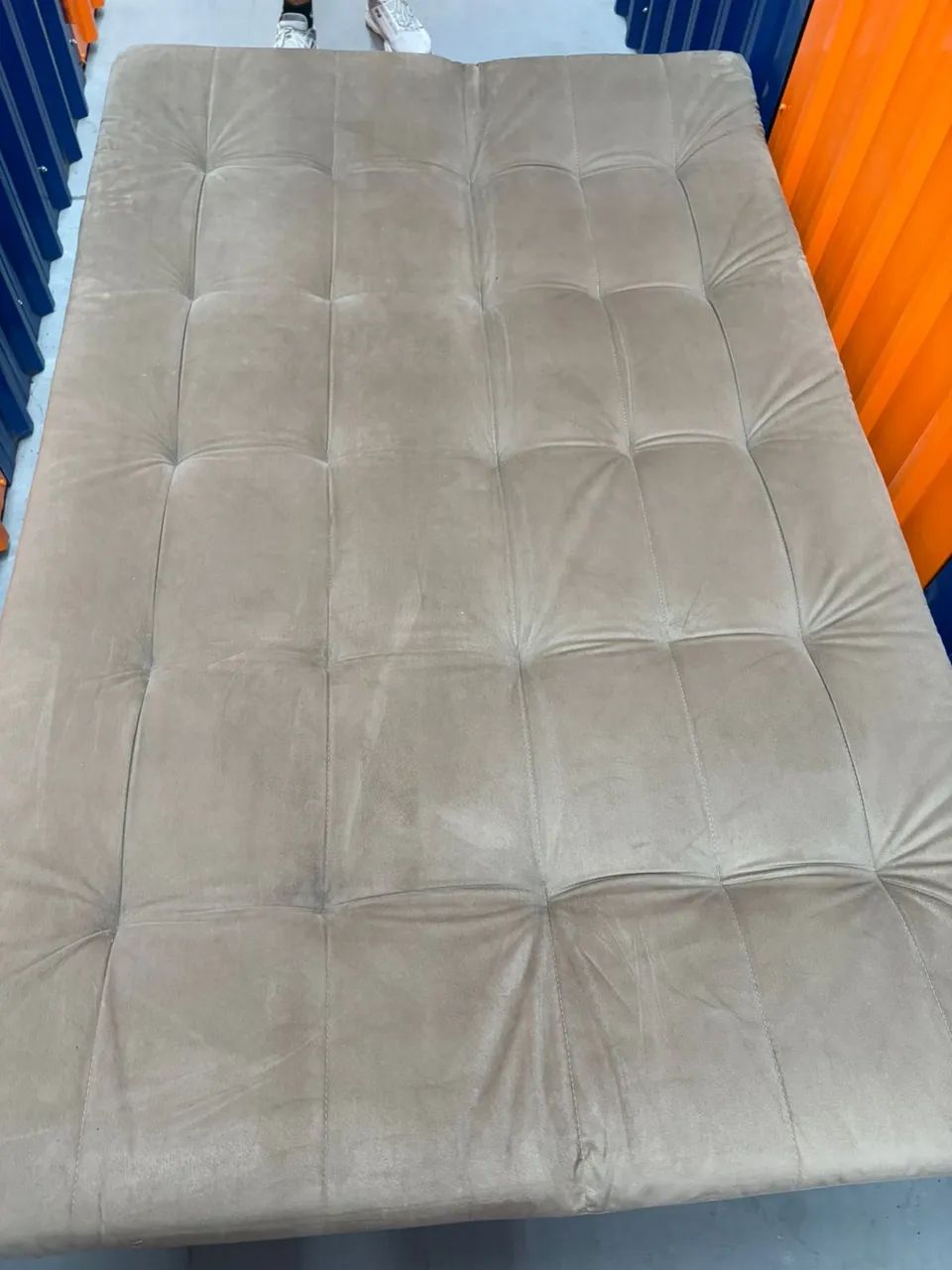 Sofá cama 3 lugares- Impecável  - Foto 2