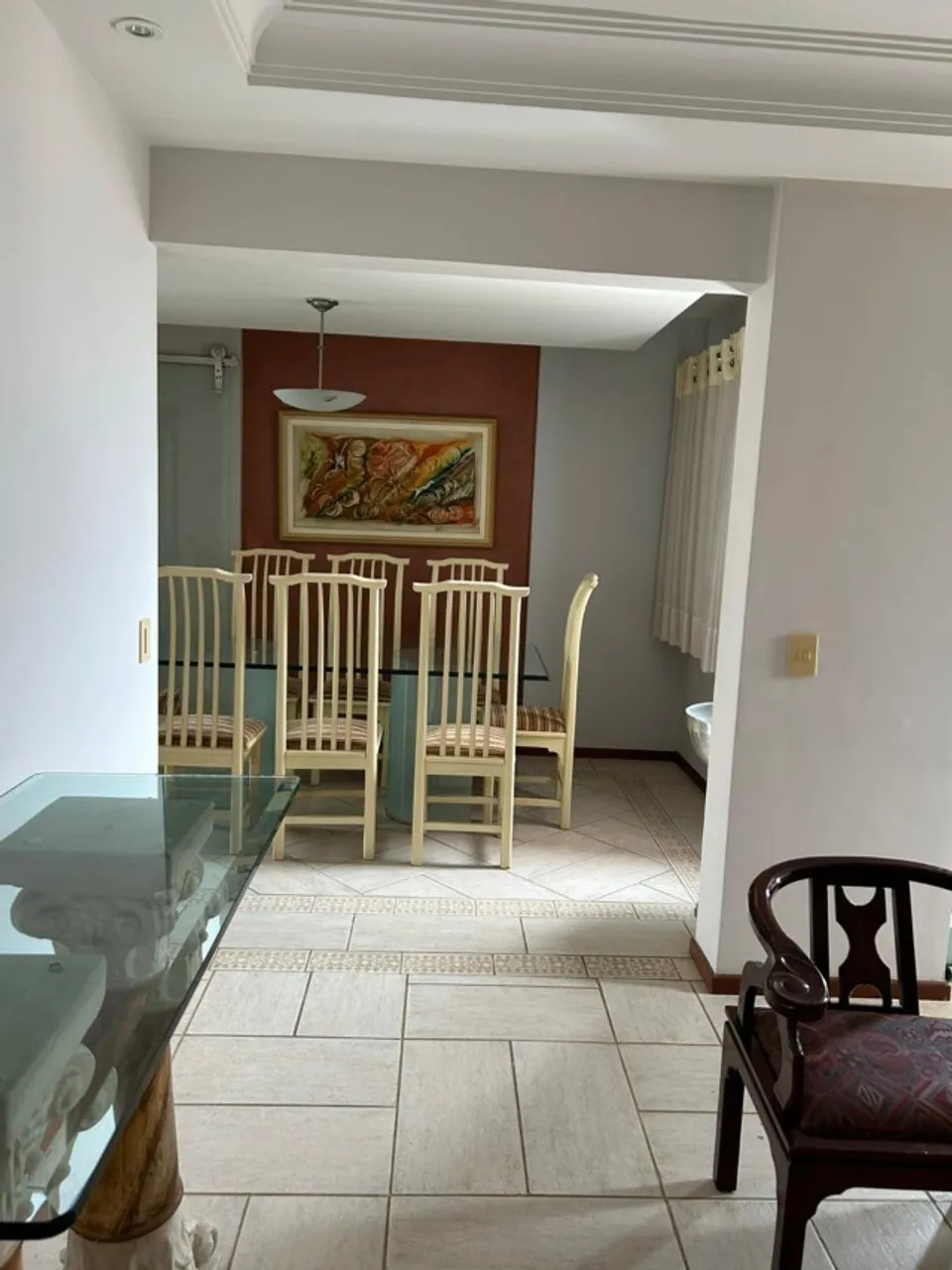 Alugo Apartamento Mobiliado no Setor Oeste