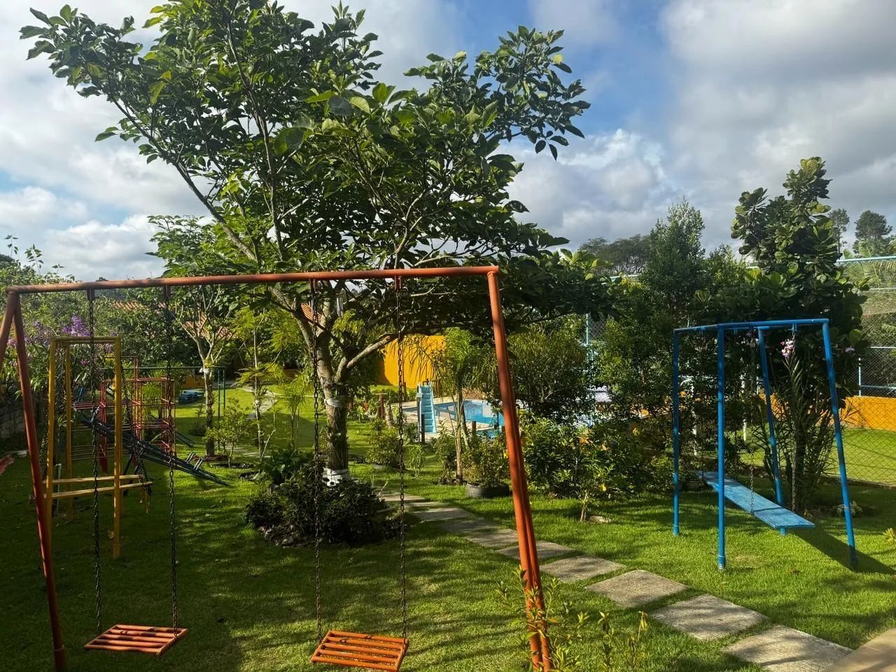 Casa de Temporada com Piscina e Churrasqueira - Foto 12