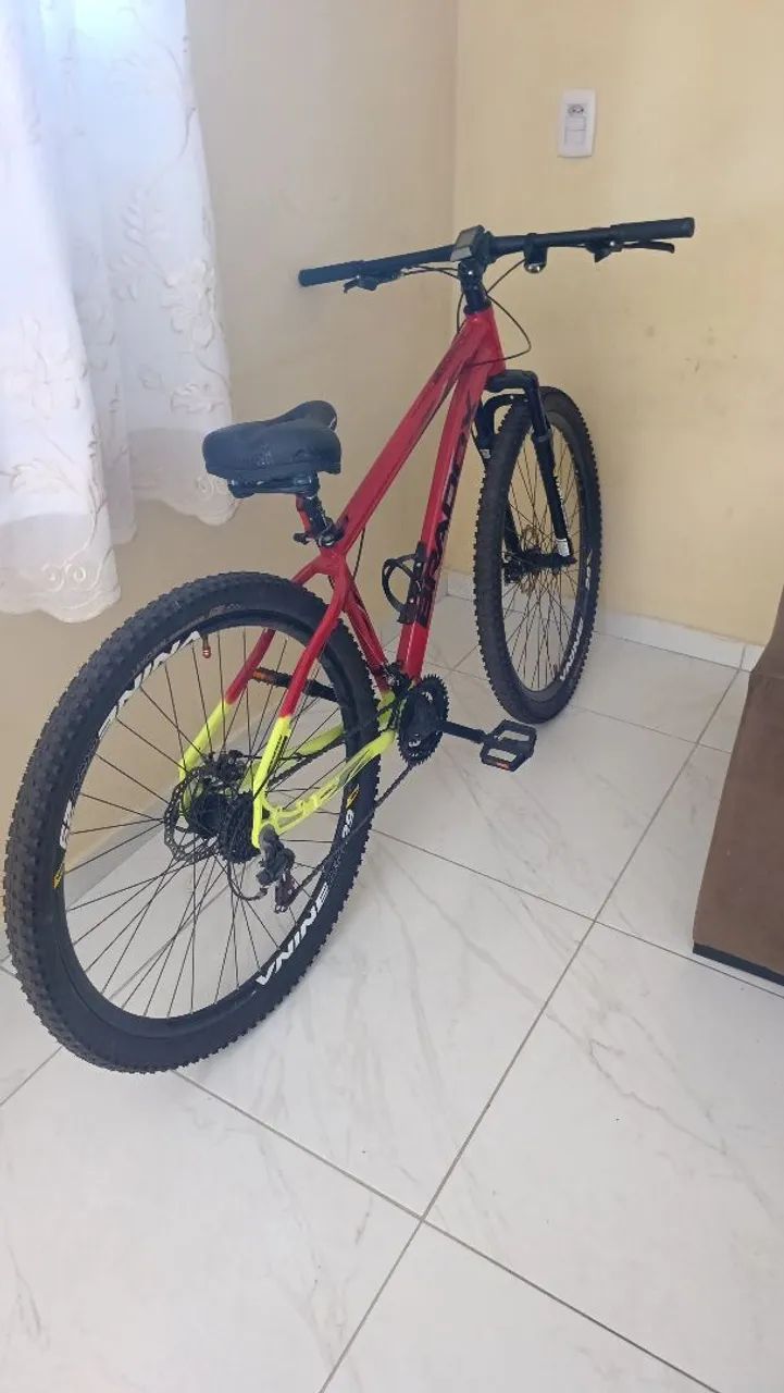 VENDO BICICLETA NOVA 3 MESES DE USO - Foto 2
