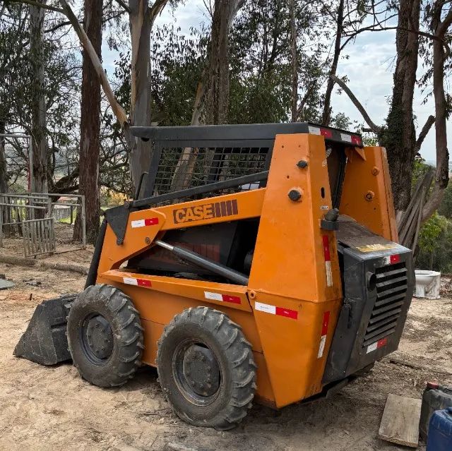 Mini carregadeira CASE 1845C bobcat