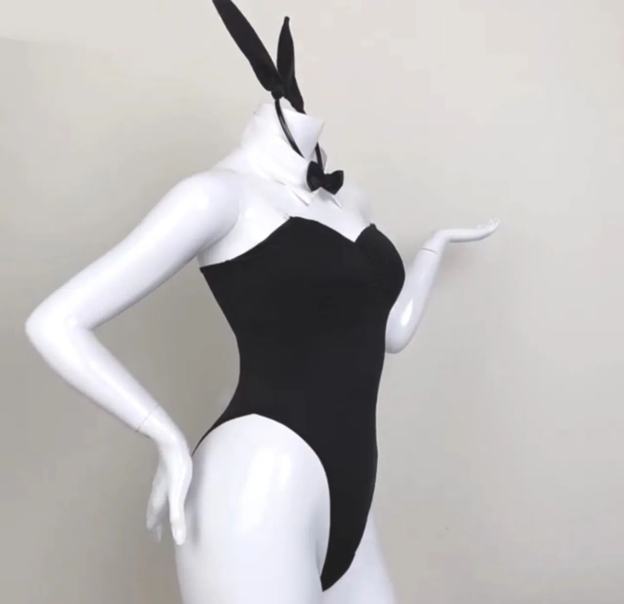 Fantasia de coelhinha - Sexy e divertida! - Foto 2