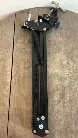 Microfone HyperX Quadcast + braço articulado - Foto 4