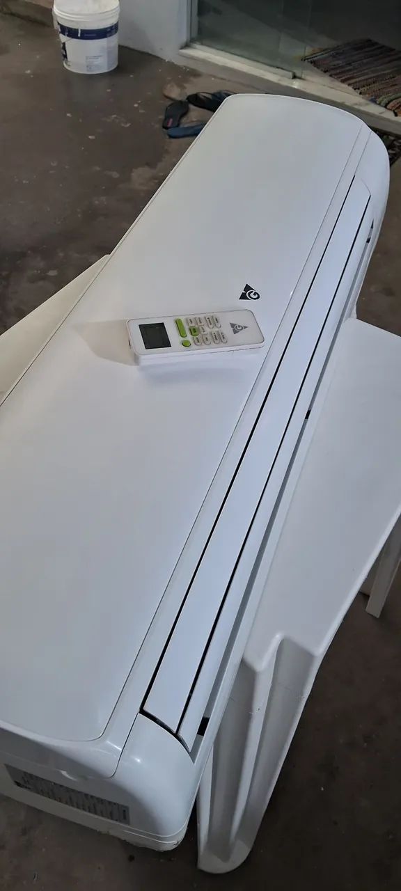 Evaporadora VG 24.000 btus semi nova 