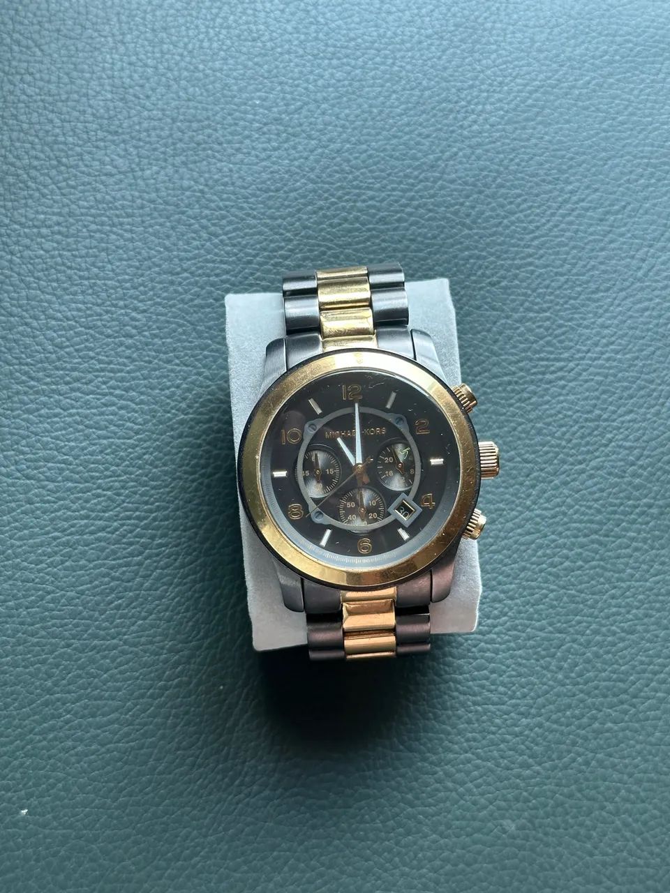 RELÓGIO CRONÓGRAFO MICHAEL KORS RUNWAY MK 8189 45MM  - Foto 2