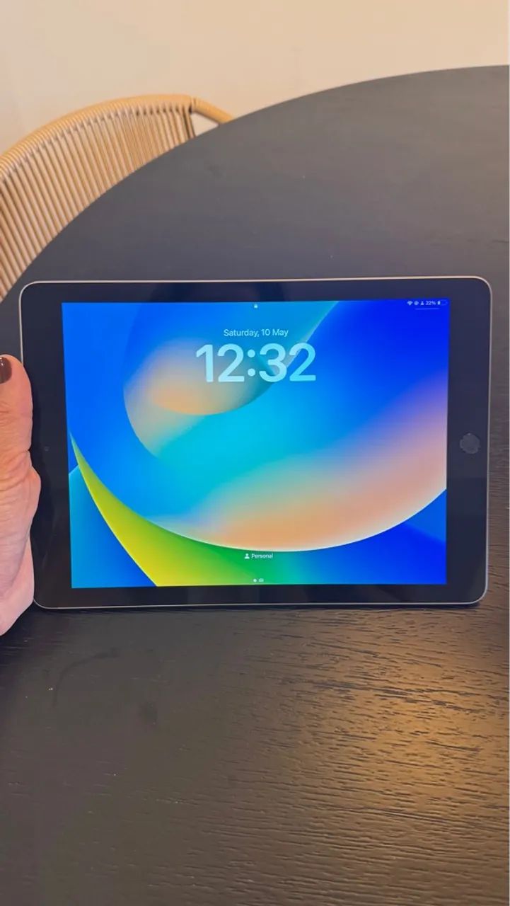 Apple iPad 6th geração + caneta WB