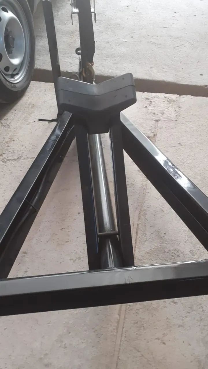 Carreta para barcos e lanchas novas - Foto 3