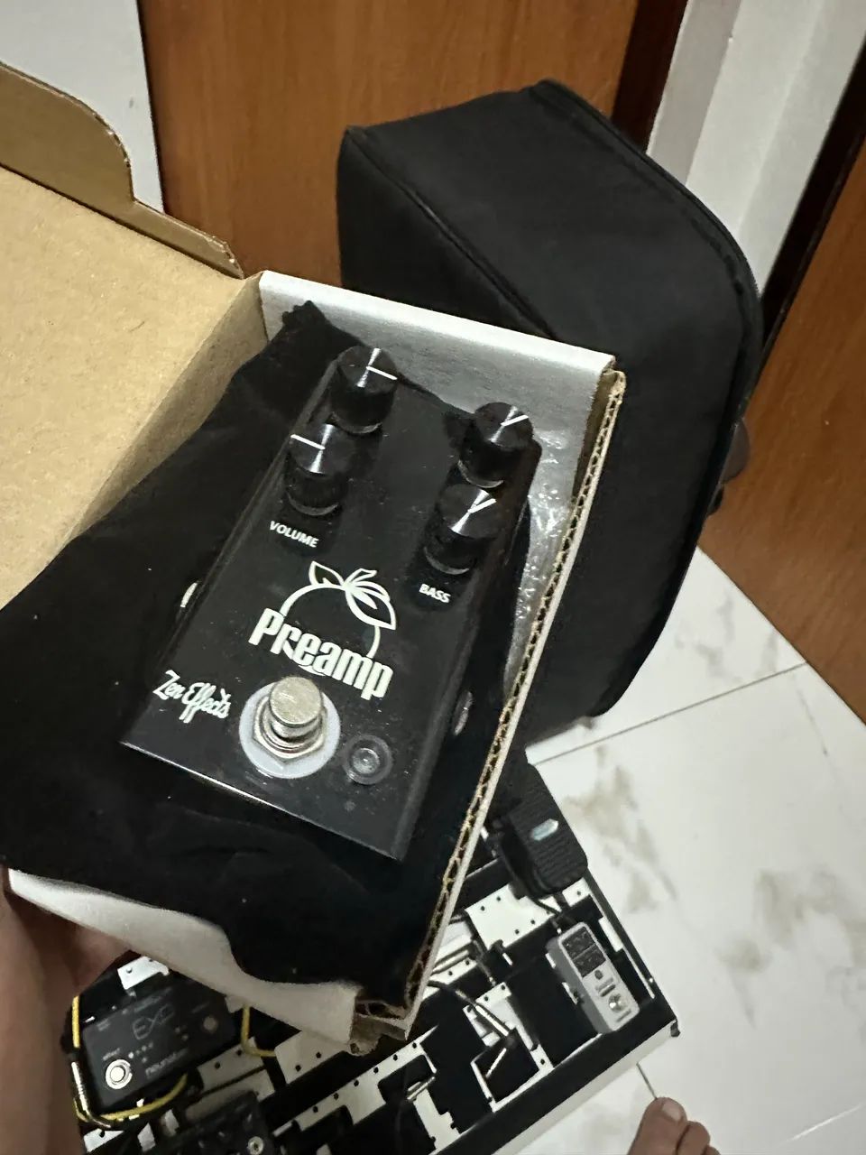 Pedal Bb preamp Zen Effectes - Instrumentos musicais - Guajeru