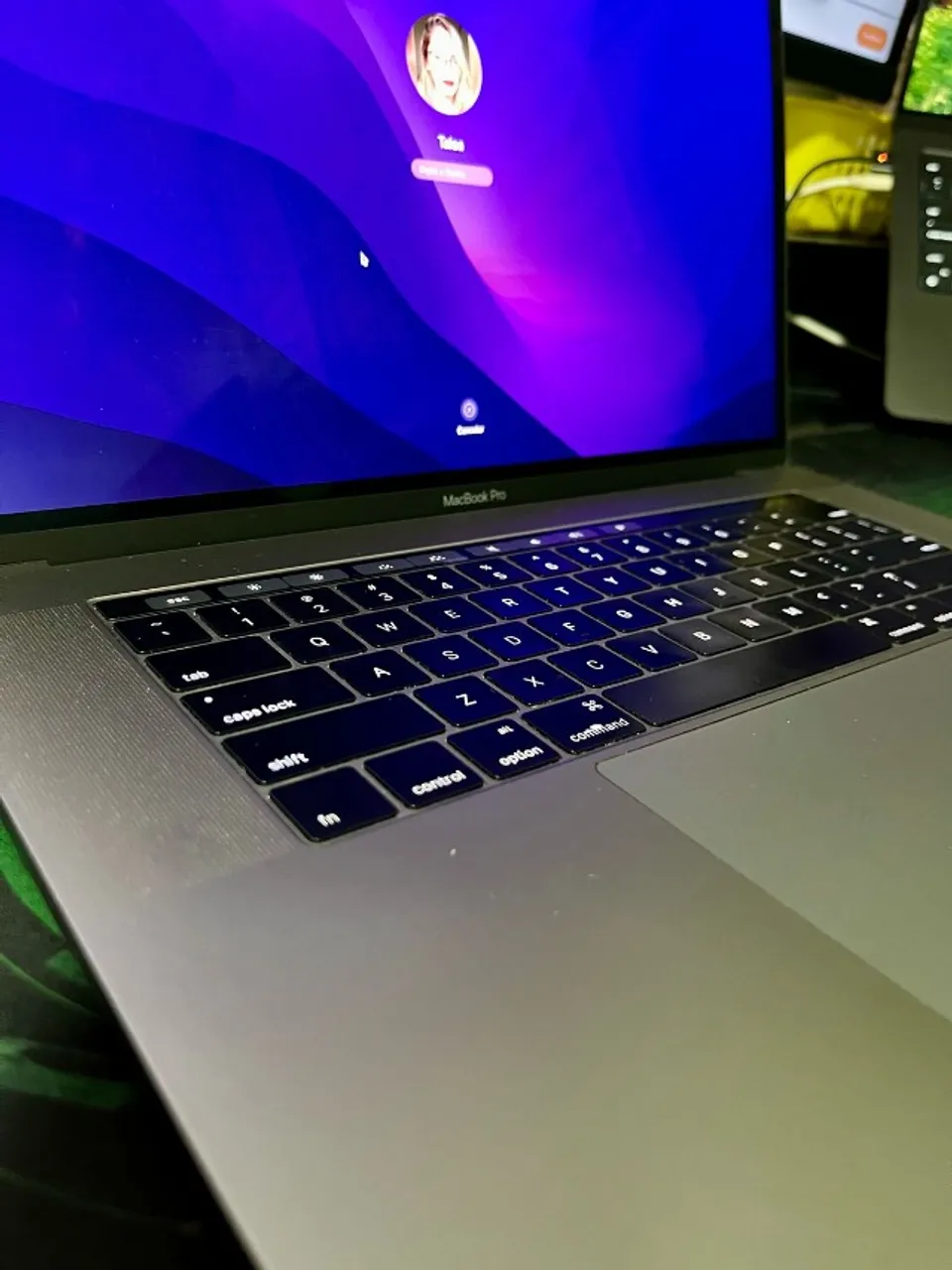 macbook pro touch bar 2016