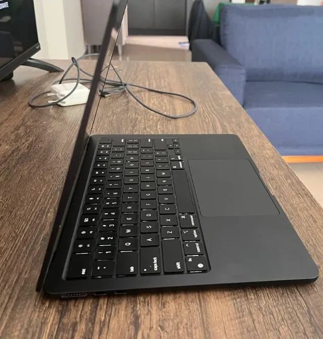 MacBook Air M2 2022, Sistema MacOS Sequoia - 8 GB RAM | 256 GB SSD