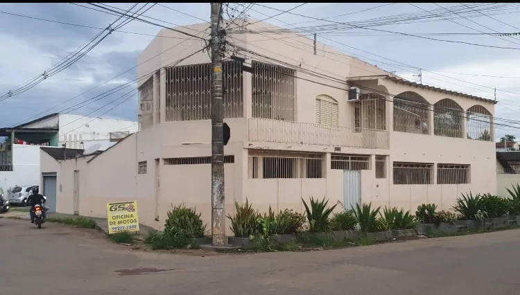 T.F Casa para venda tem 631 metros quadrados com 4 quartos em Baixa da Colina - Rio Branco